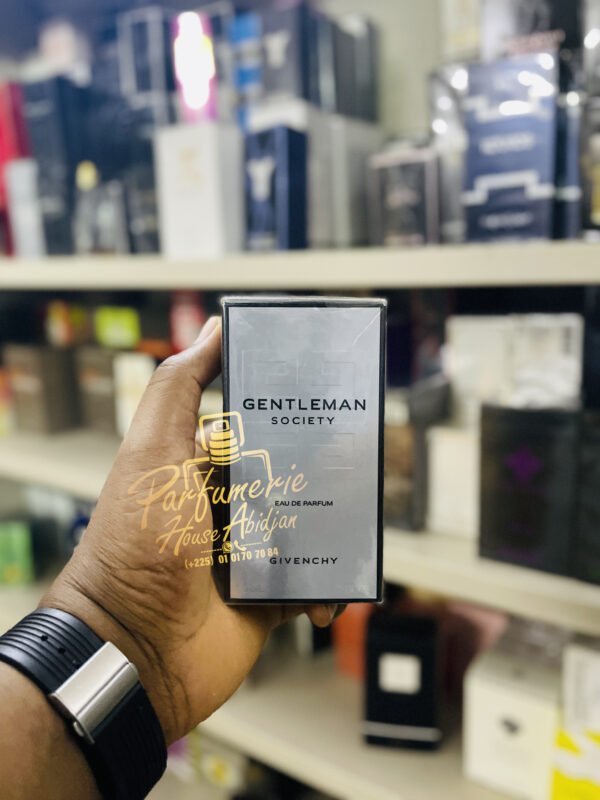 GIVENCHY GENTLEMAN SOCIETY Eau de Parfum