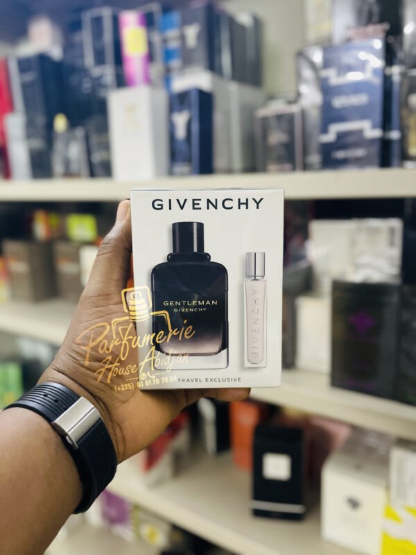 GIVENCHY GENTLEMAN Eau de Parfum